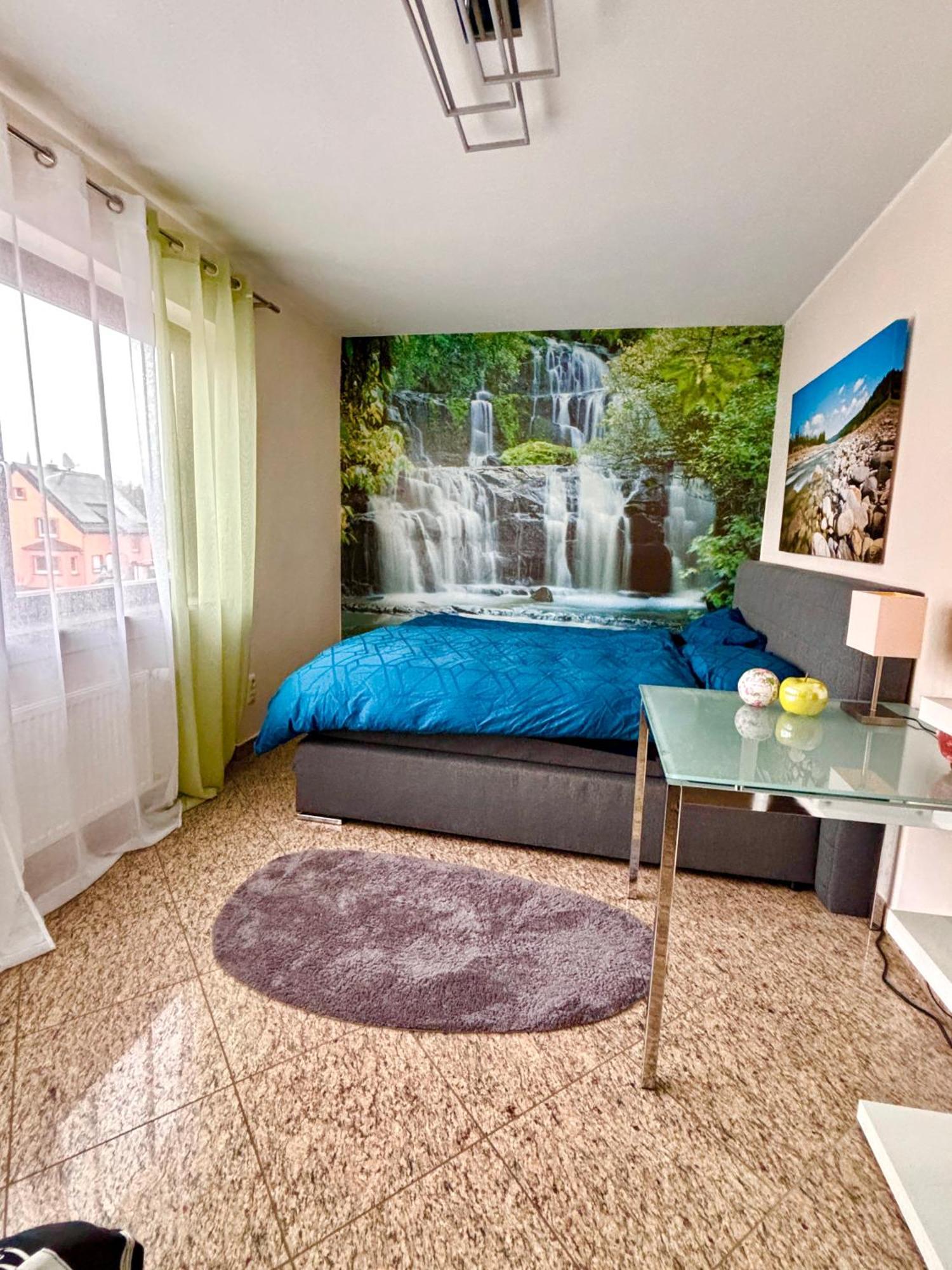 Magisches Doppelzimmer Mit Atemberaubender Wasserfall-Wand In 塞利根施塔特 外观 照片